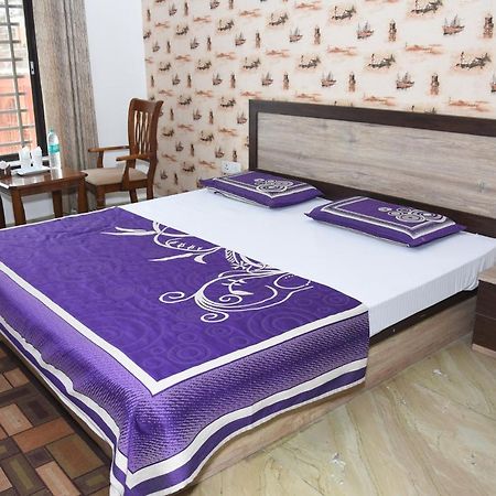 Alakhnanda Guest House Varanasi Luaran gambar