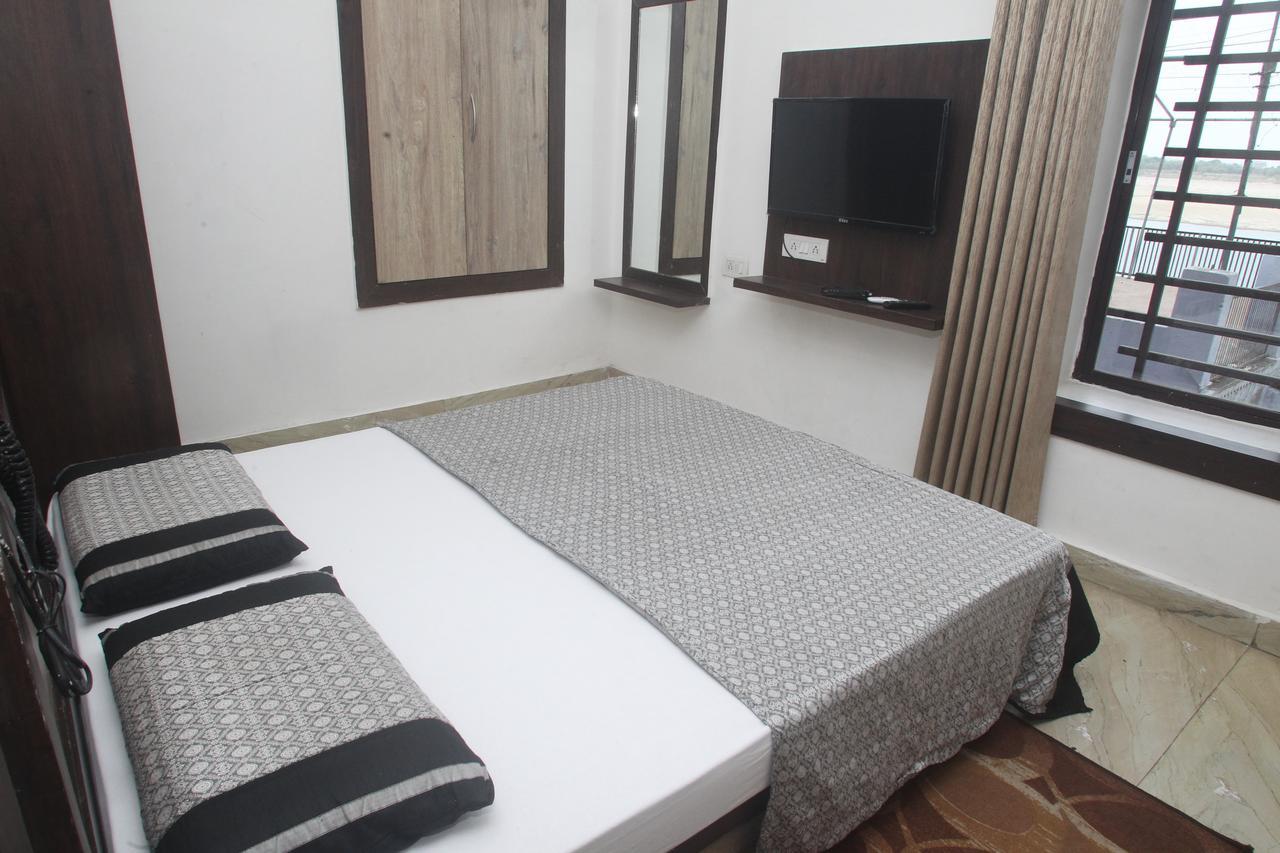 Alakhnanda Guest House Varanasi Luaran gambar