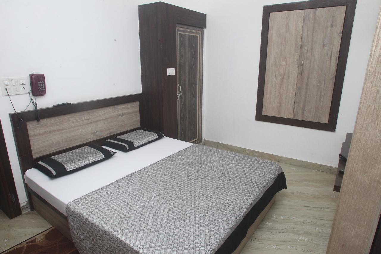 Alakhnanda Guest House Varanasi Luaran gambar