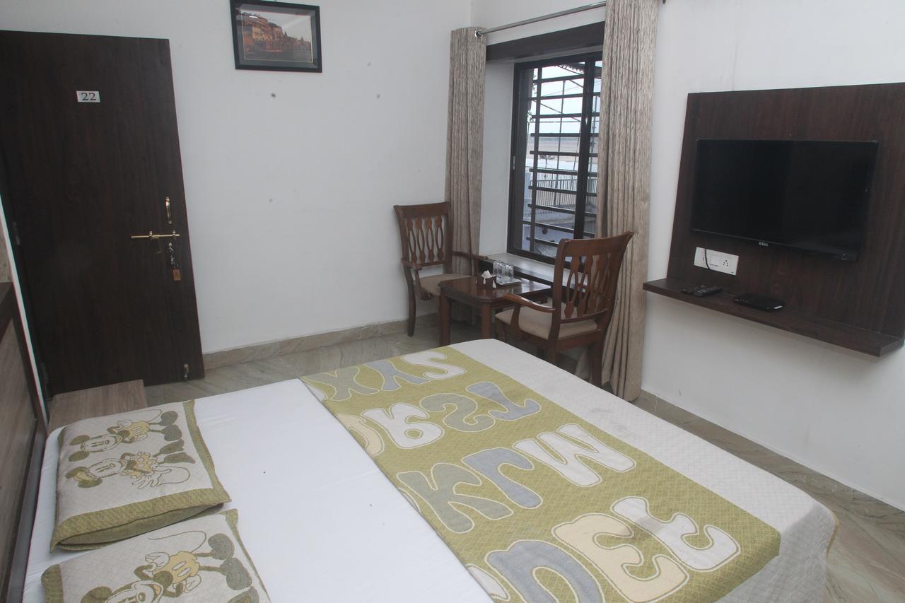 Alakhnanda Guest House Varanasi Luaran gambar